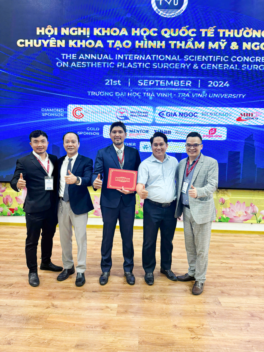 Moment from the 2024 Plastic, Aesthetic and Surgical Conference