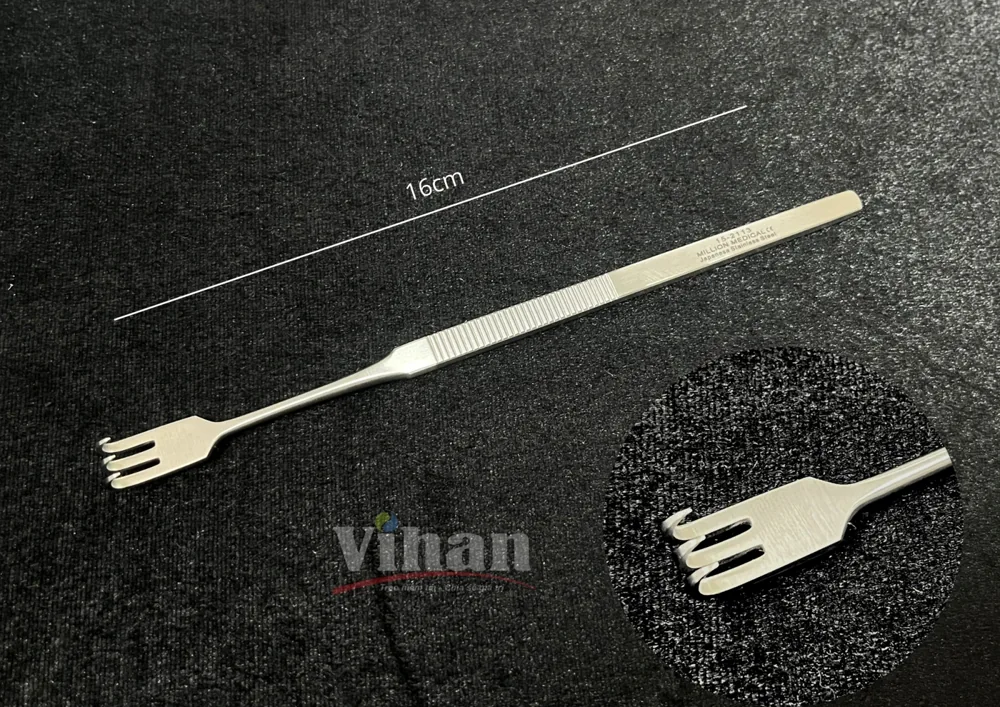 Móc phẫu thuật nhọn, 3 ngạnh.