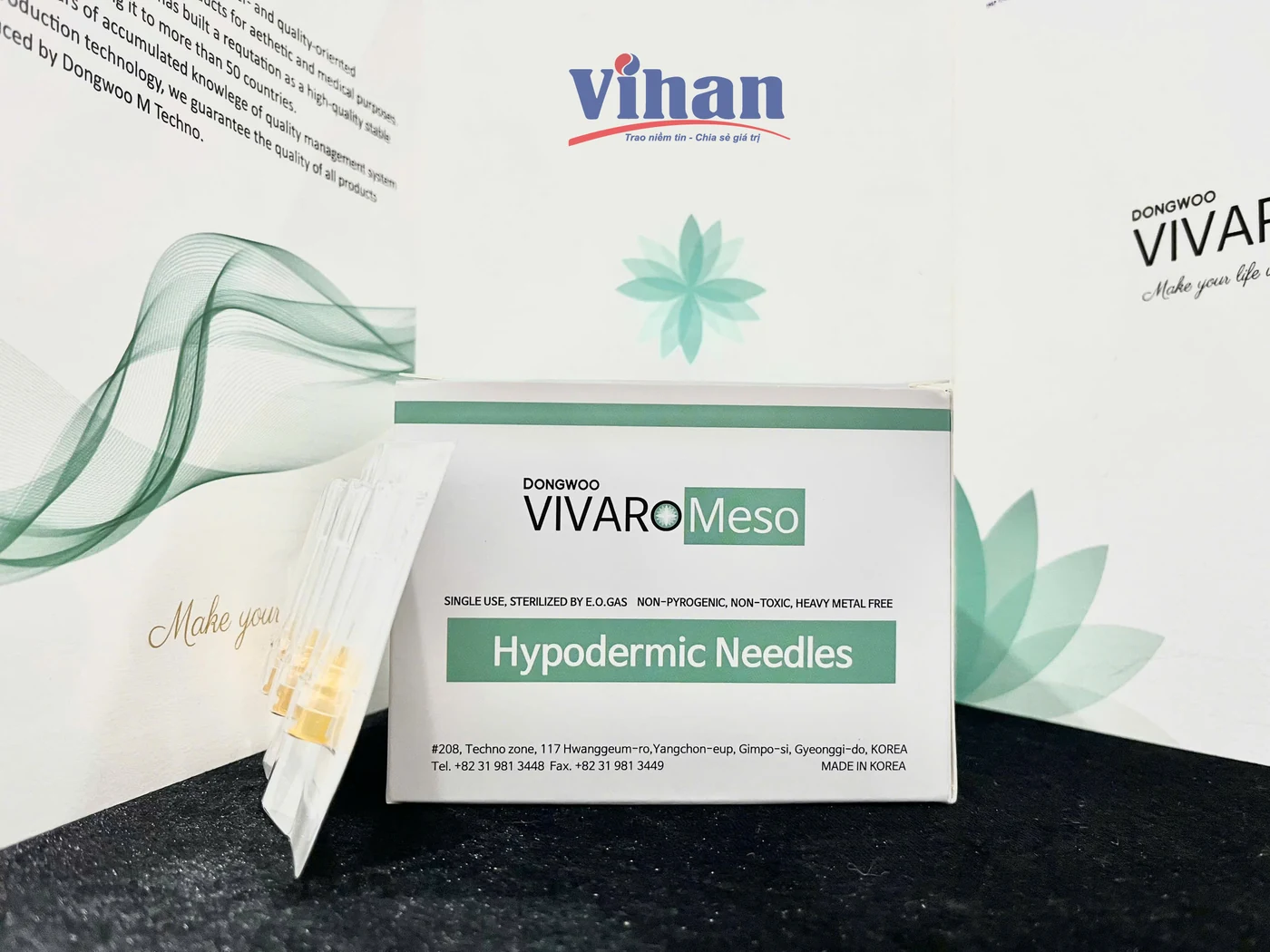 Hộp VIVARO Meso và các kim tiêm trong ảnh sản phẩm gốc của Vihan